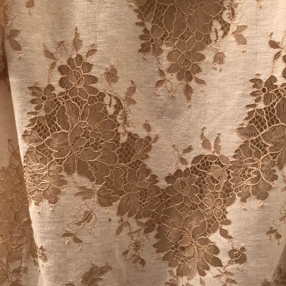 SUI By ANNA SUI Dreamy Lace Beige Flutter Sleeve Blouse - Picture 10 of 11